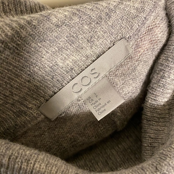 Brand new Turtle neck sweater dress (COS) - Picture 2 of 2